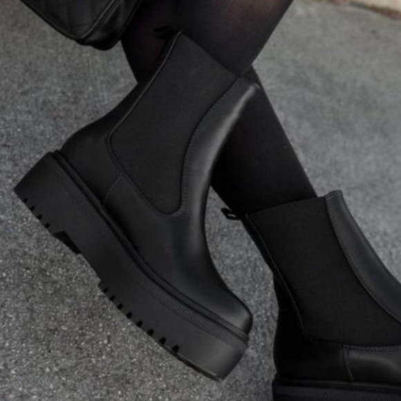 Shoes - New Chelsea Platform Boots